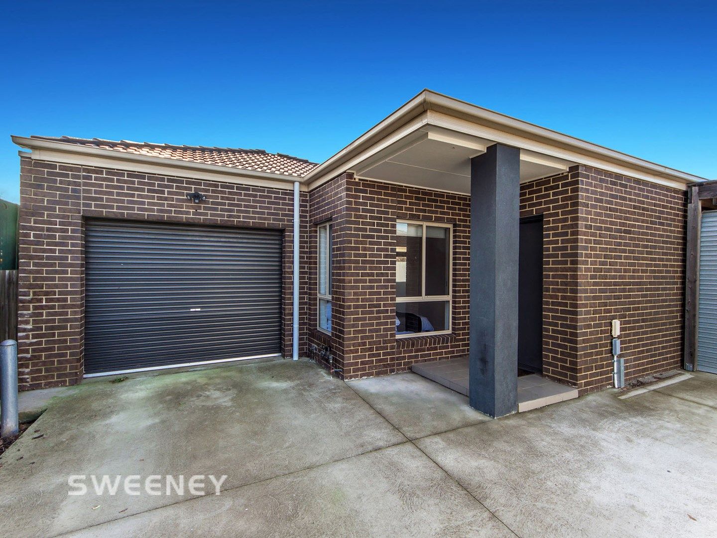 2/4 Altyre Court, St Albans VIC 3021, Image 0