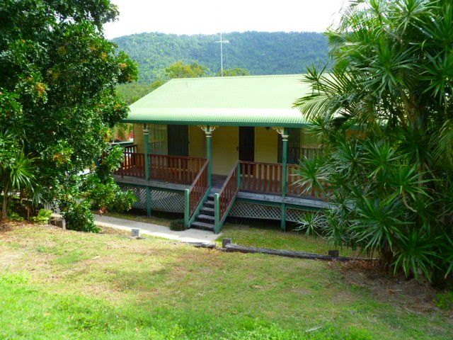 3 bedrooms House in 24 Sandpiper Crescent JUBILEE POCKET QLD, 4802