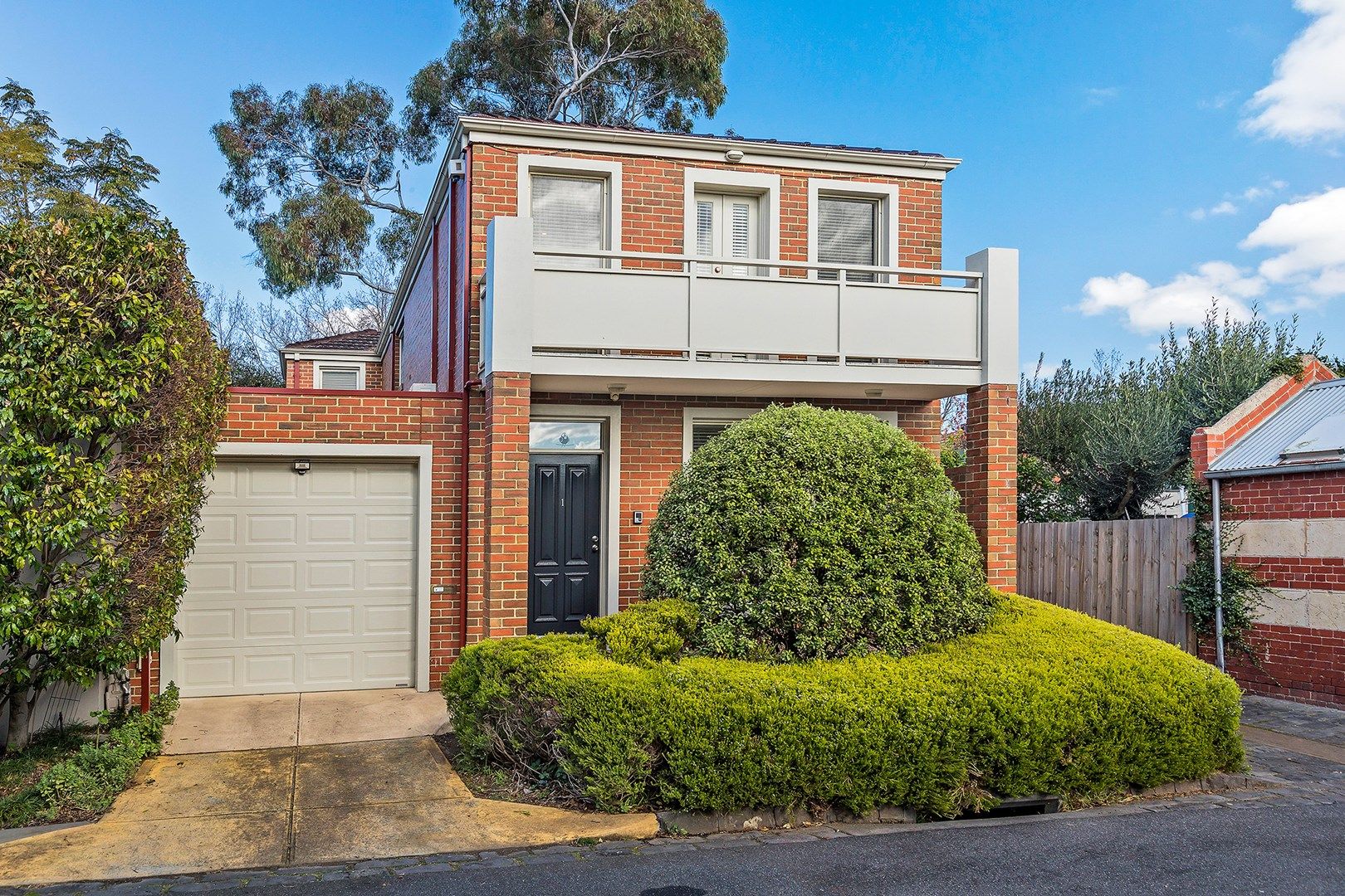 3 bedrooms House in 1 Garden Street ARMADALE VIC, 3143