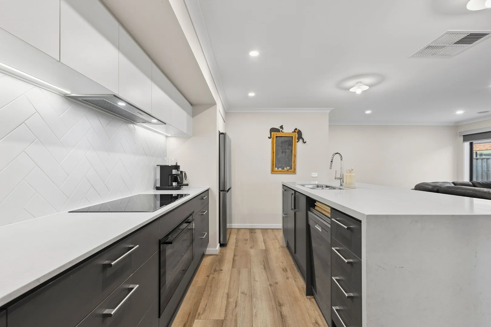 Additional image 5 of 30 Brisbane Street, Lara VIC 3212