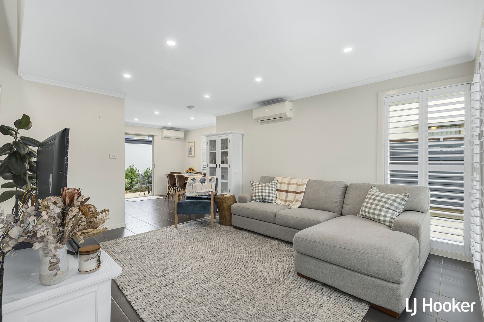 45 Cazneaux Crescent, Weston ACT 2611, Image 1