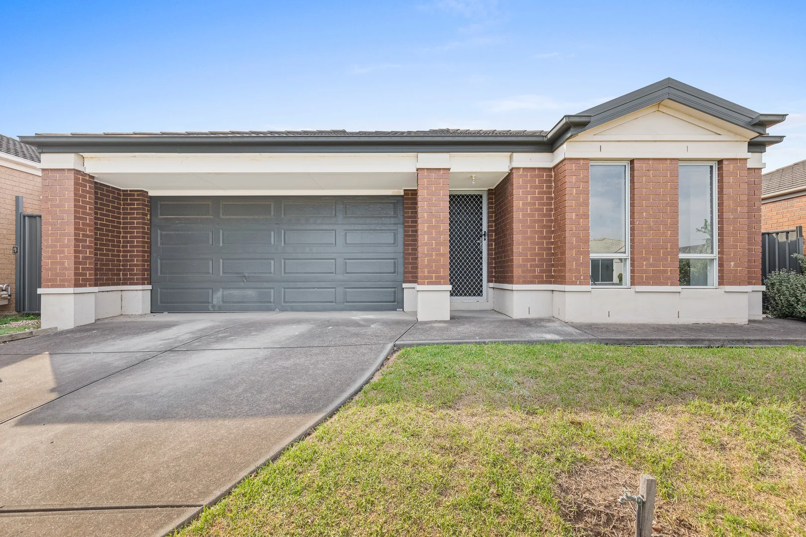 6 Edmondshaw Drive, Deer Park VIC 3023