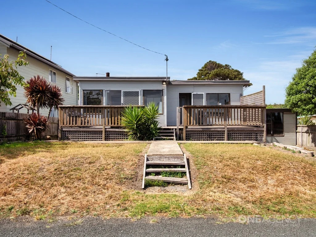 8 Barnett Street, Crayfish Creek TAS 7321