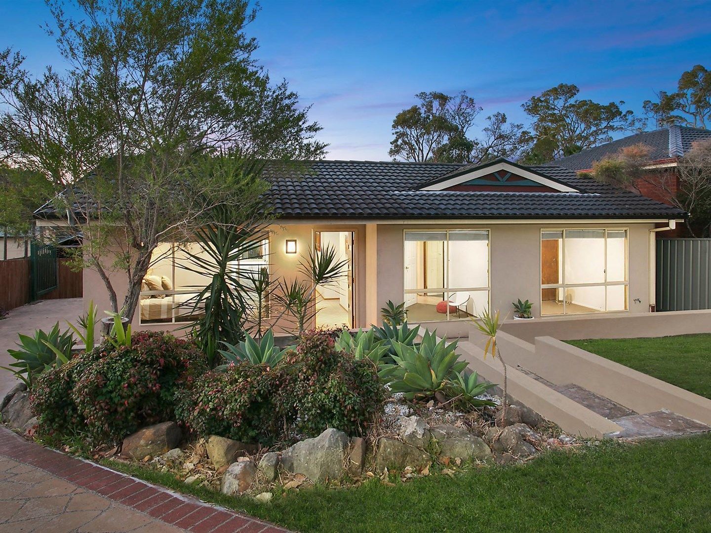 25 Rays Road, Bateau Bay NSW 2261, Image 0