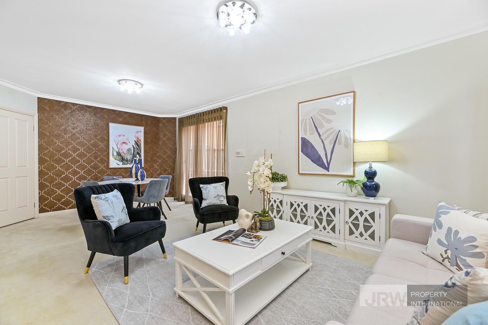 6 Montvale Mews, Mount Waverley VIC 3149, Image 2