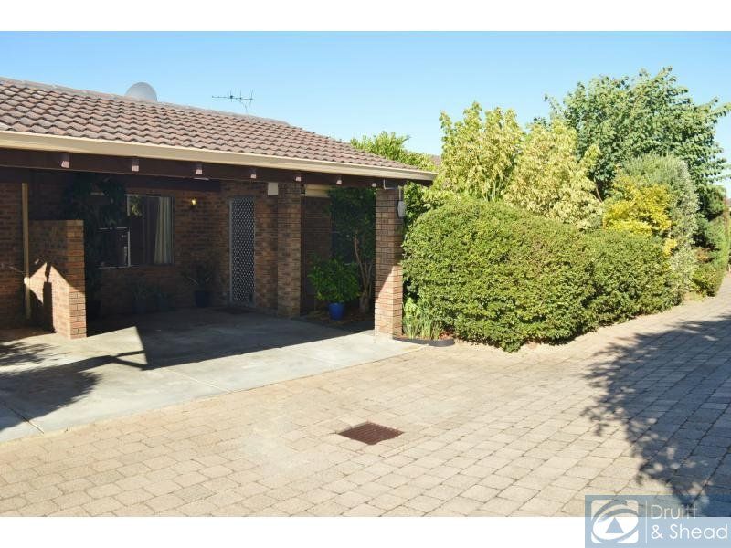 2 bedrooms Villa in 4/8 Kathleen Street YOKINE WA, 6060