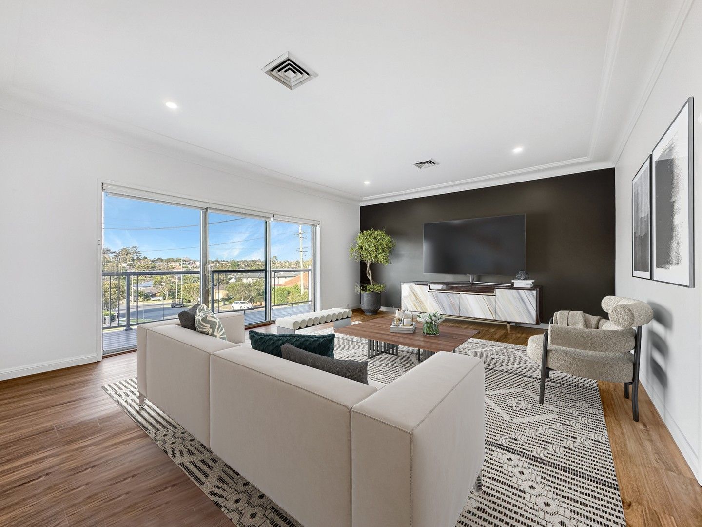 4 bedrooms House in 35 Lanhams Road WINSTON HILLS NSW, 2153