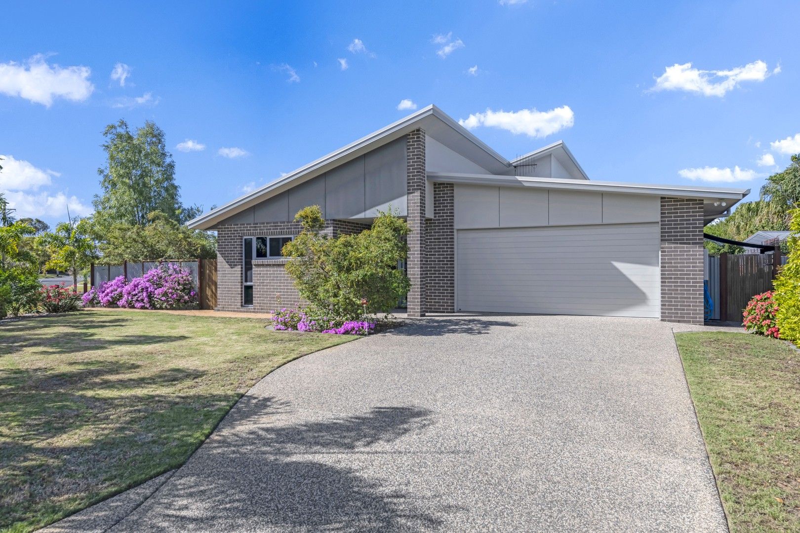 2 Elm St, Moore Park Beach QLD 4670, Image 1