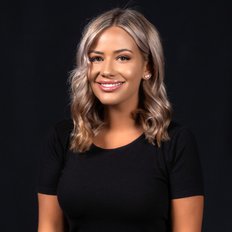 Saskia Heeney, Property manager