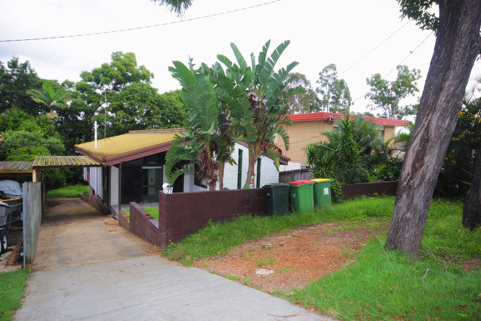 5 bedrooms House in 21 Nerang-Broadbeach Road NERANG QLD, 4211