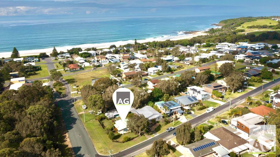 2 Escapade Ave, Diamond Beach NSW 2430, Image 0