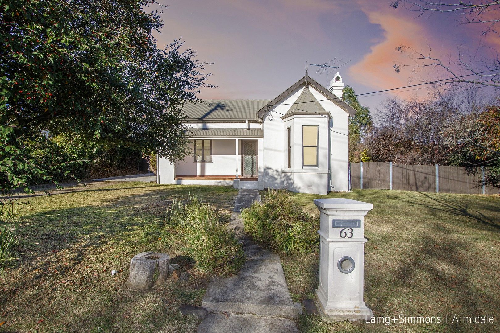 2 bedrooms House in 63 Markham Street ARMIDALE NSW, 2350