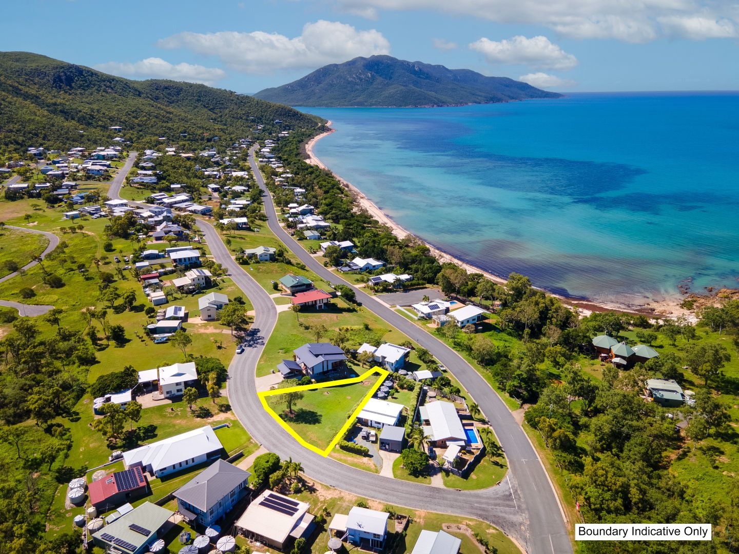 71 Blackcurrant Drive, Hideaway Bay QLD 4800, Image 1