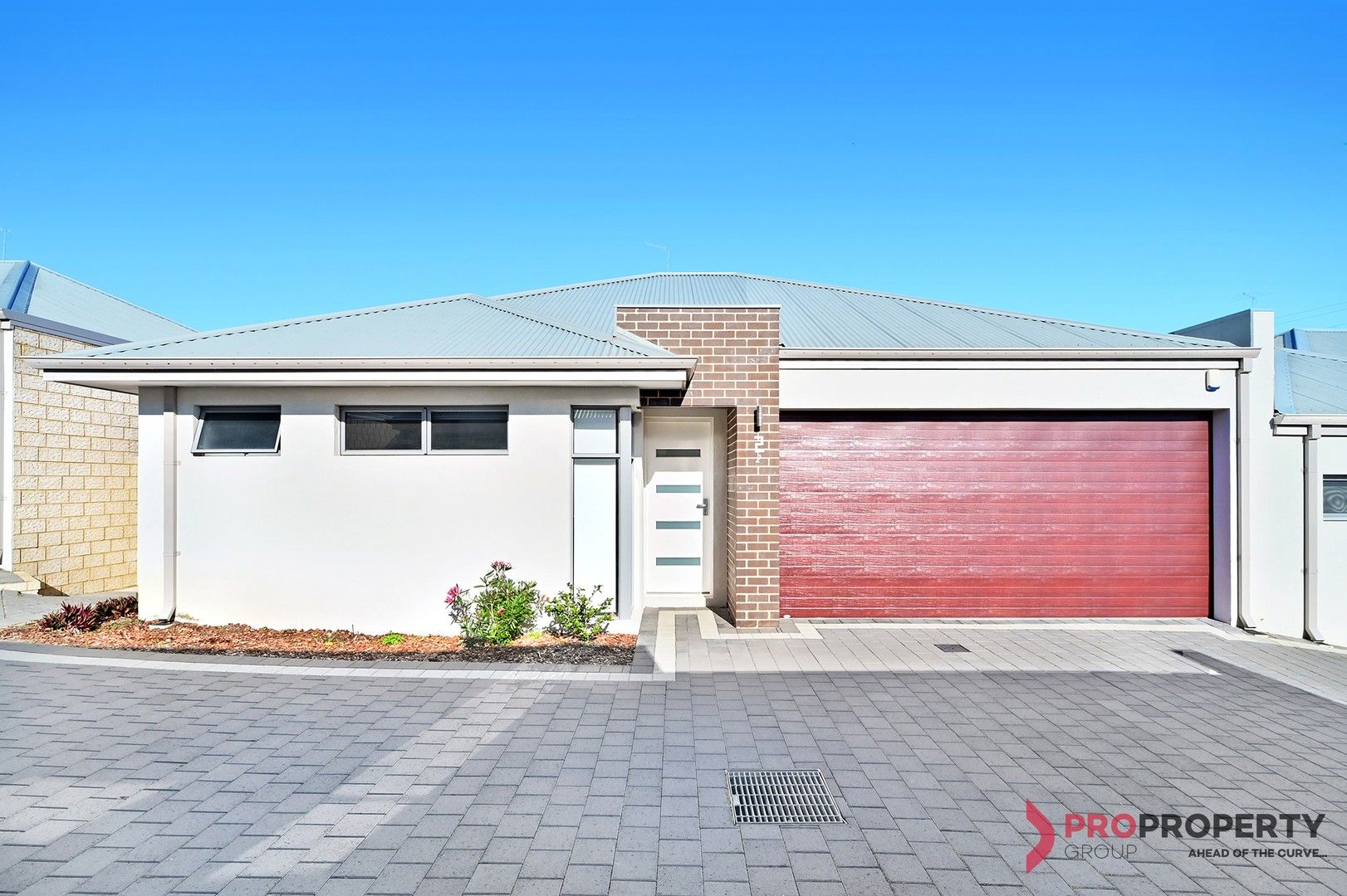 3 bedrooms House in 2/6 Canterbury Court NOLLAMARA WA, 6061