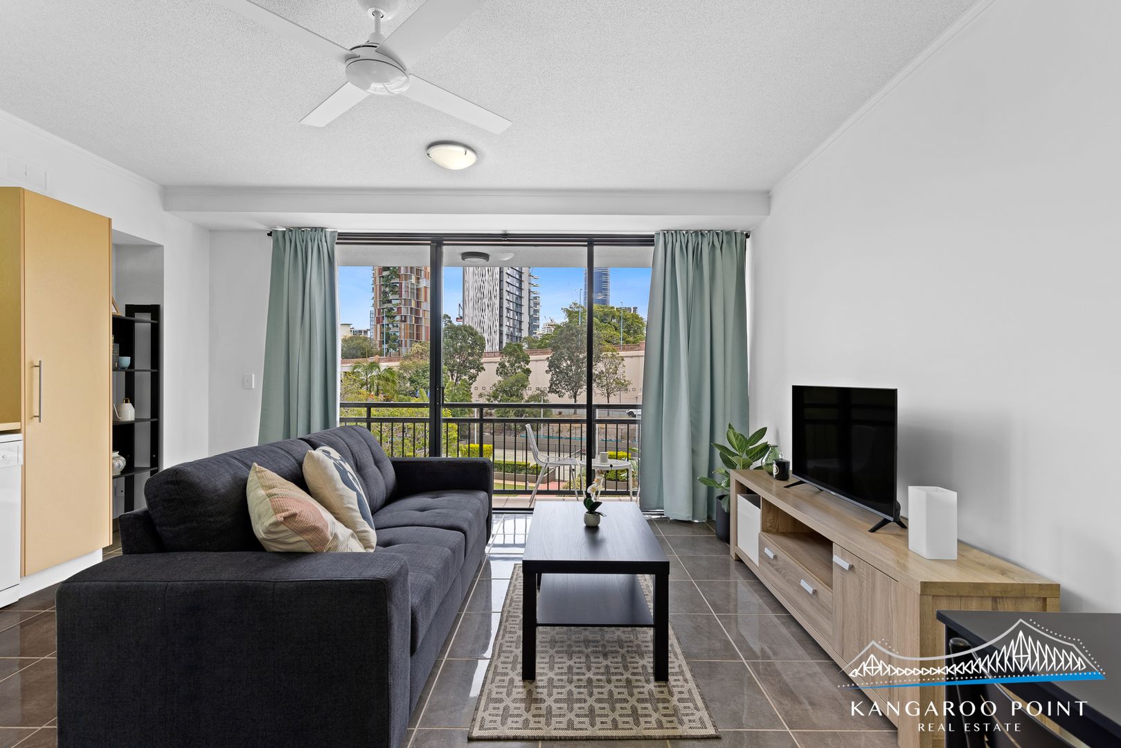 100/15 Goodwin Street, Kangaroo Point QLD 4169, Image 2