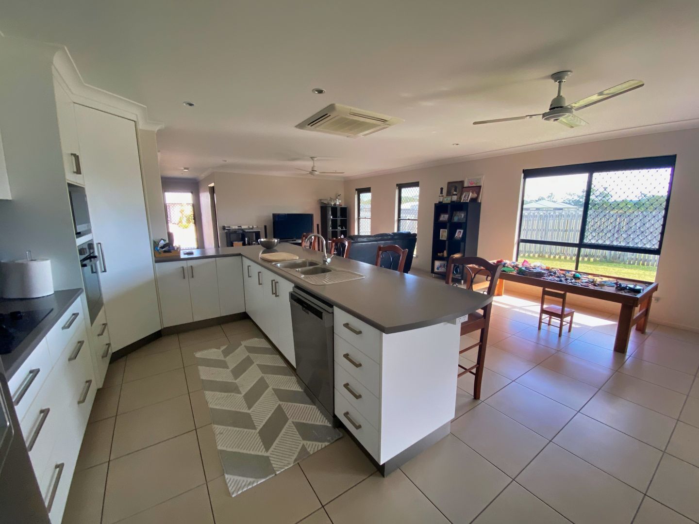 11 Reef Drive, Sarina QLD 4737, Image 2