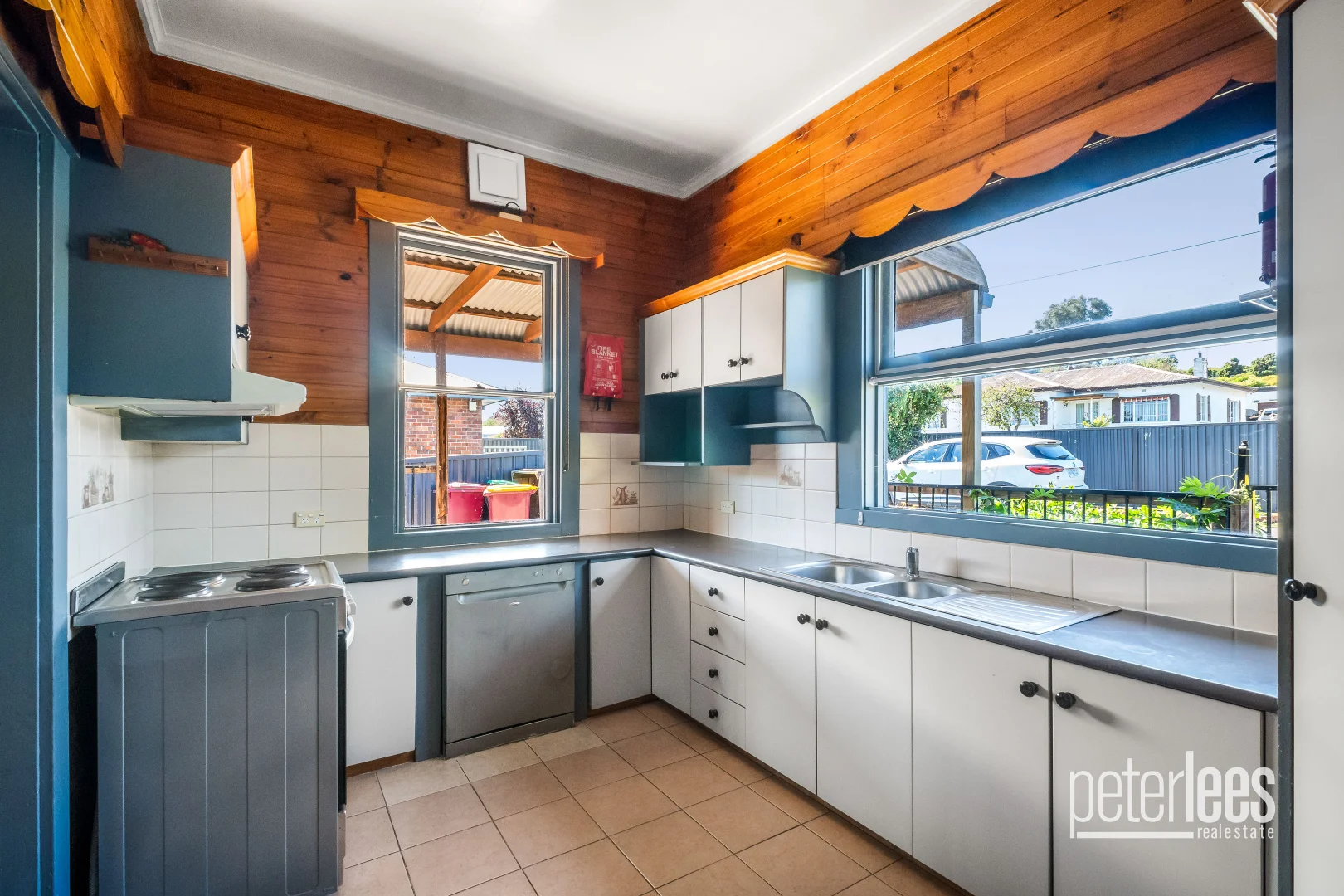 Additional image 2 of Ravenswood TAS 7250