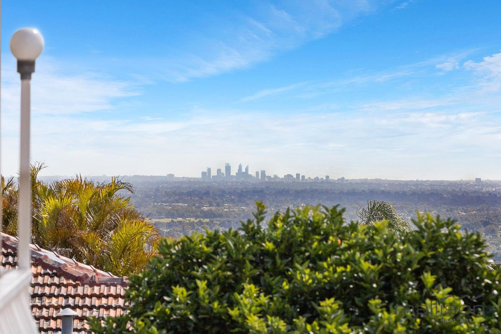 4 bedrooms House in 62 Carawatha Avenue MOUNT NASURA WA, 6112