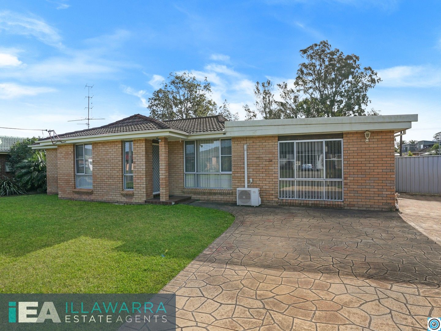 74 Brigadoon Circuit, Oak Flats NSW 2529, Image 1