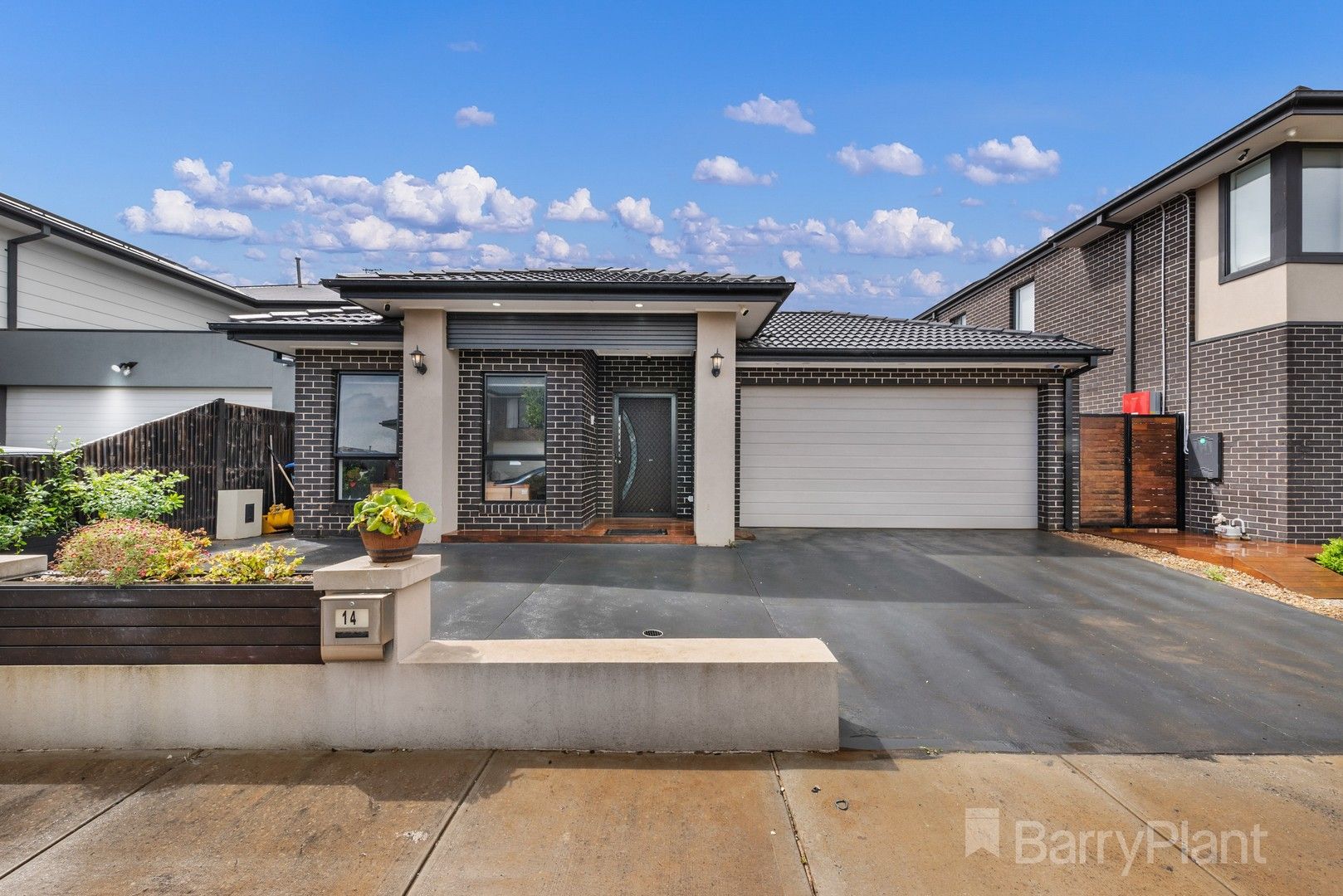 4 bedrooms House in 14 Mandrake Street TARNEIT VIC, 3029
