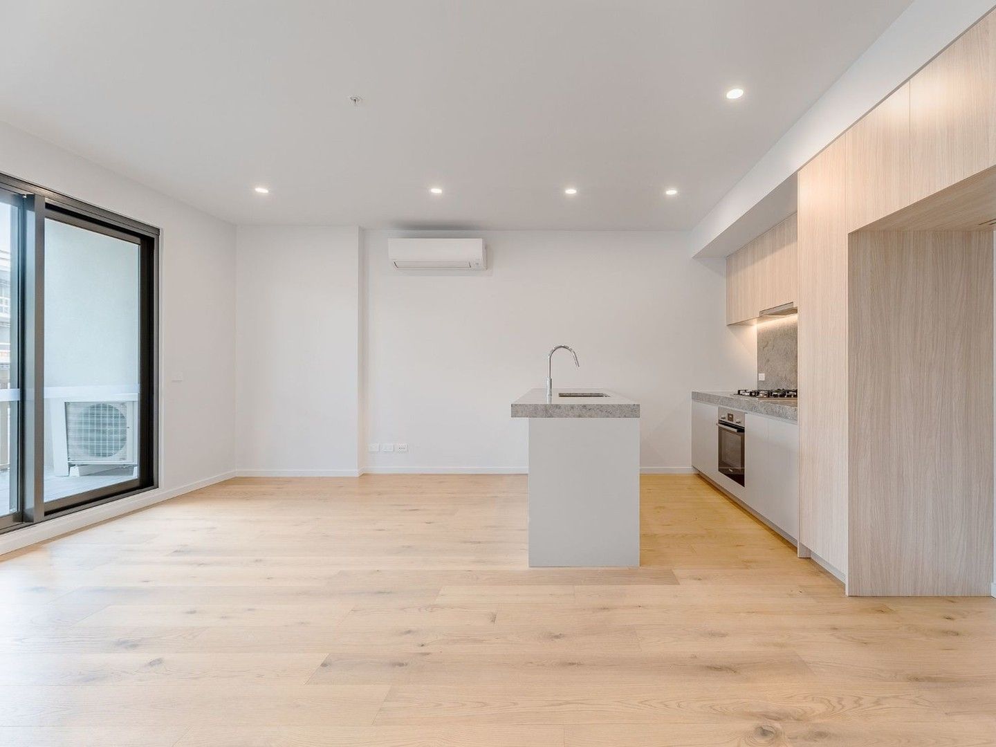 2 bedrooms Apartment / Unit / Flat in 113/1633-1637 Malvern Road GLEN IRIS VIC, 3146