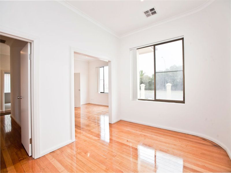 2/67 Frederick Road, Royal Park SA 5014, Image 2