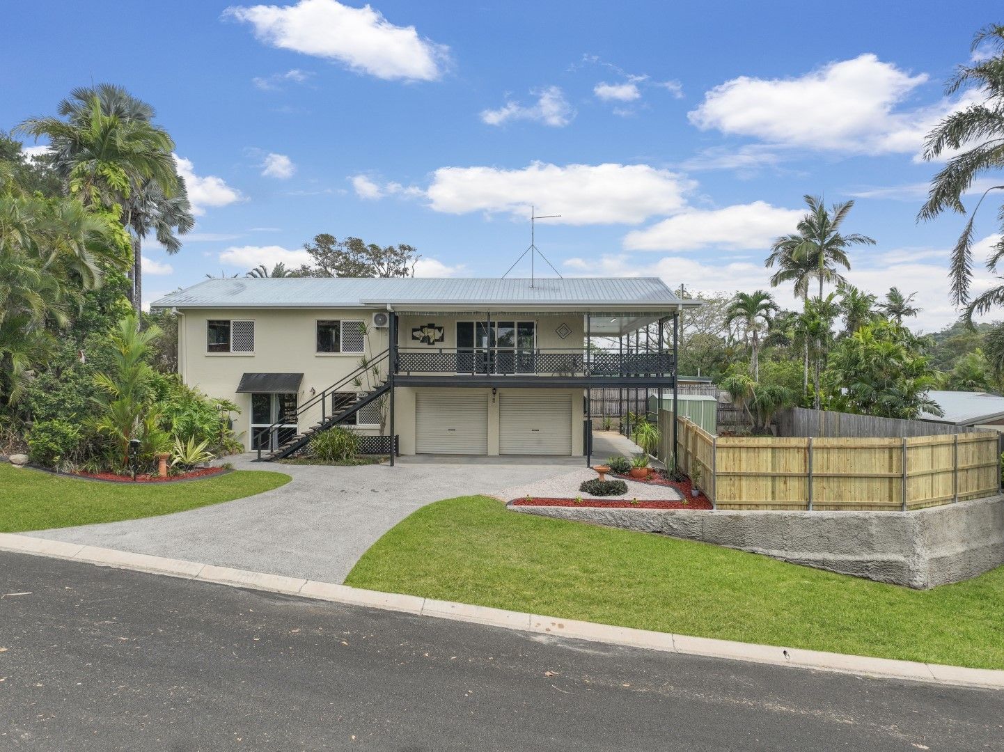 4 McFarlane Drive, Kanimbla QLD 4870, Image 1