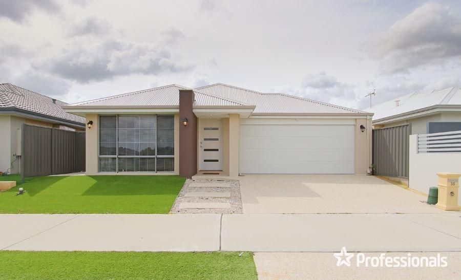 35 Barnevelder Bend, Southern River WA 6110 House For Rent 680