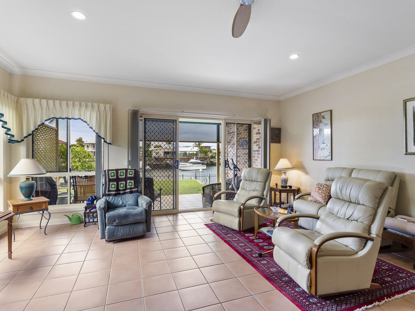 1/48 Pacific Dr, Banksia Beach QLD 4507, Image 2