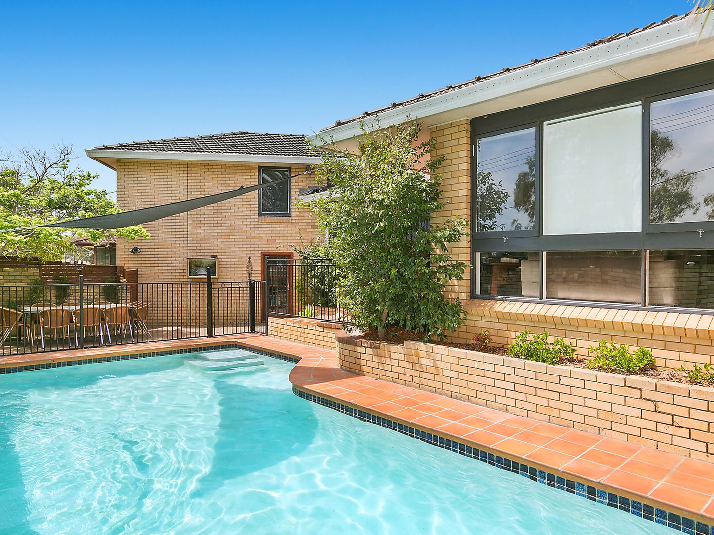 204 Junction Road, Winston Hills Property History & Address Research