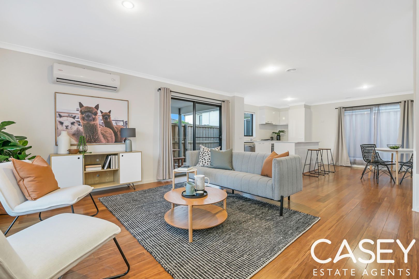 24/17 Golden Elm Way, Lyndhurst VIC 3975, Image 2