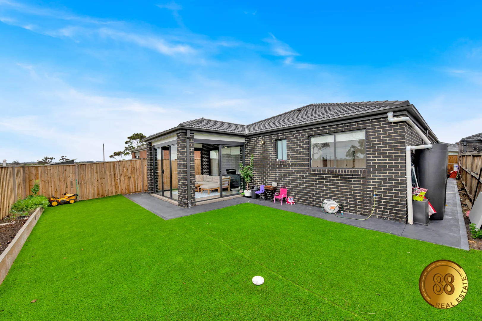 Additional image 33 of 11 Stonecutter Loop, Fraser Rise VIC 3336