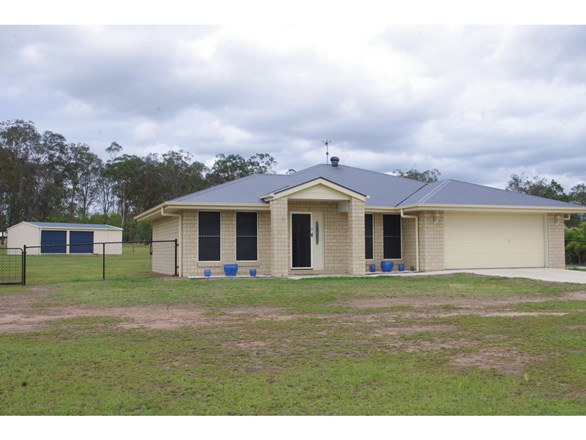 6 Yappa Court, Lake Clarendon QLD 4343