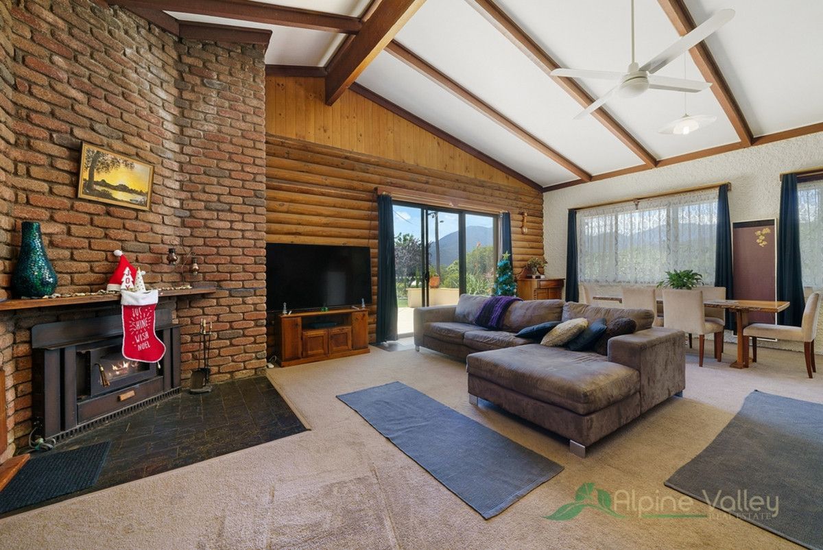 155 Kiewa Valley Highway, Tawonga South VIC 3698, Image 2