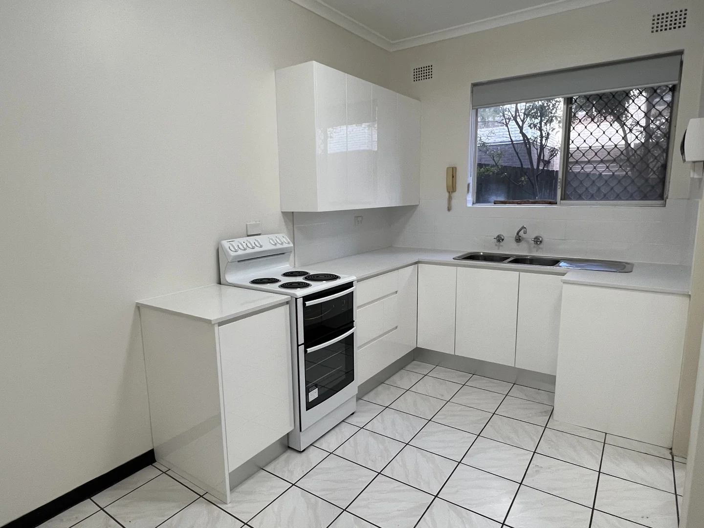Additional image 2 of 2/21 Woids Avenue, Hurstville NSW 2220