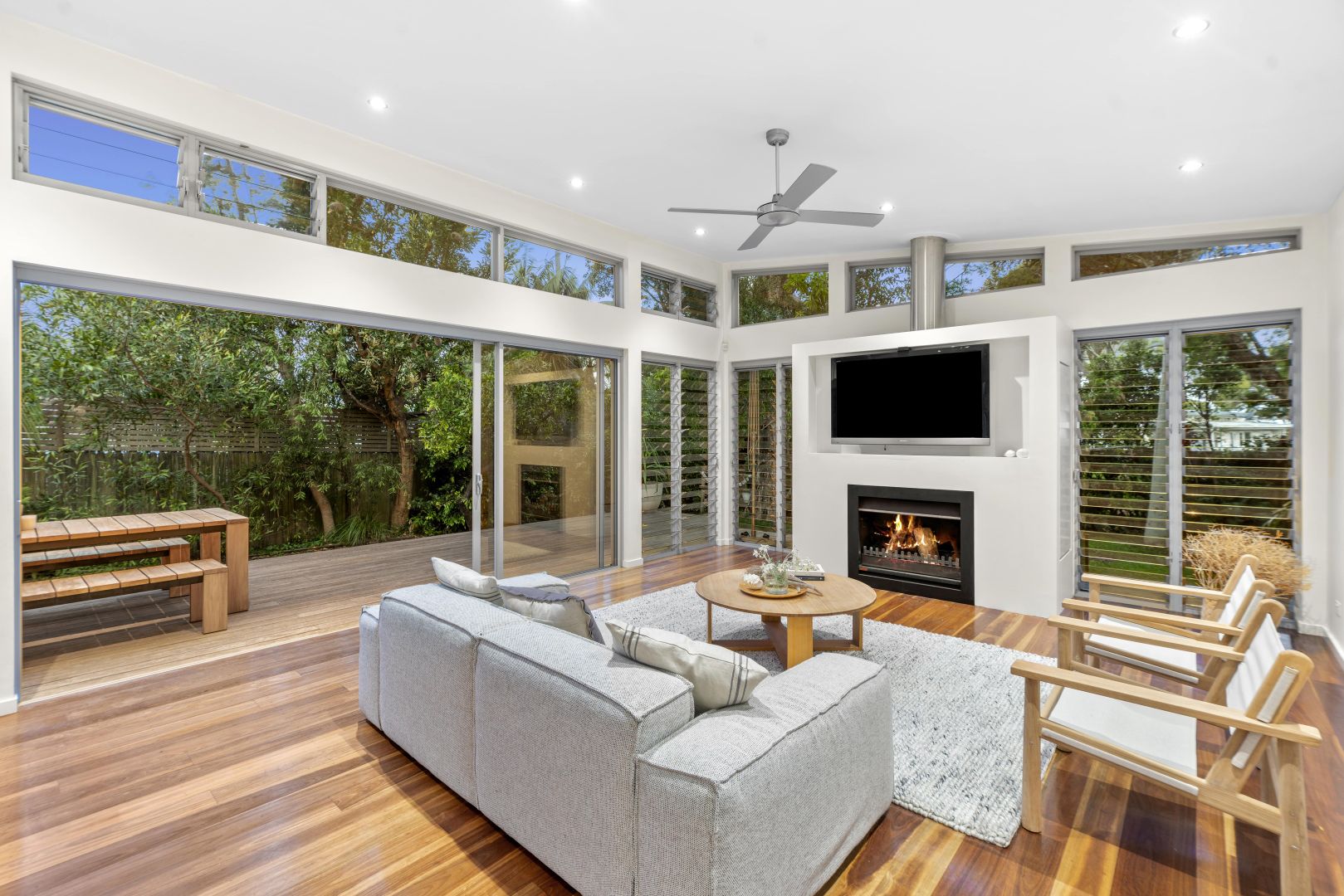 2 Bilberry Avenue, Bilgola Plateau NSW 2107, Image 2