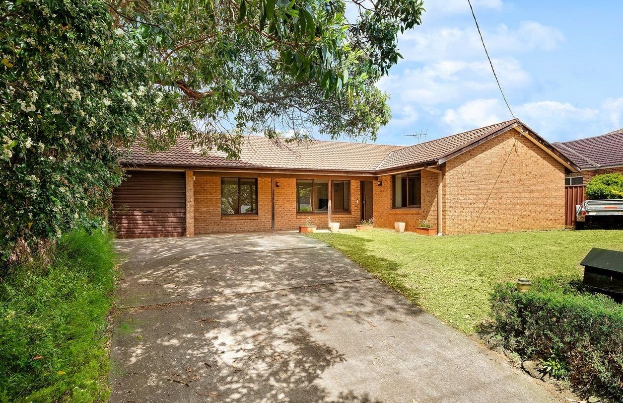 5 bedrooms House in 35 Fenwick St YAGOONA NSW, 2199