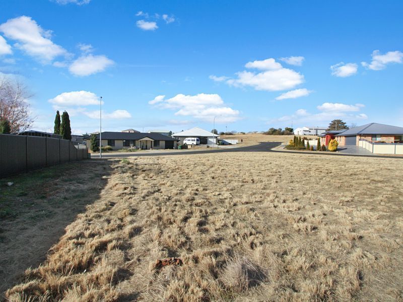 21 East Camp Drive, Cooma NSW 2630, Image 2
