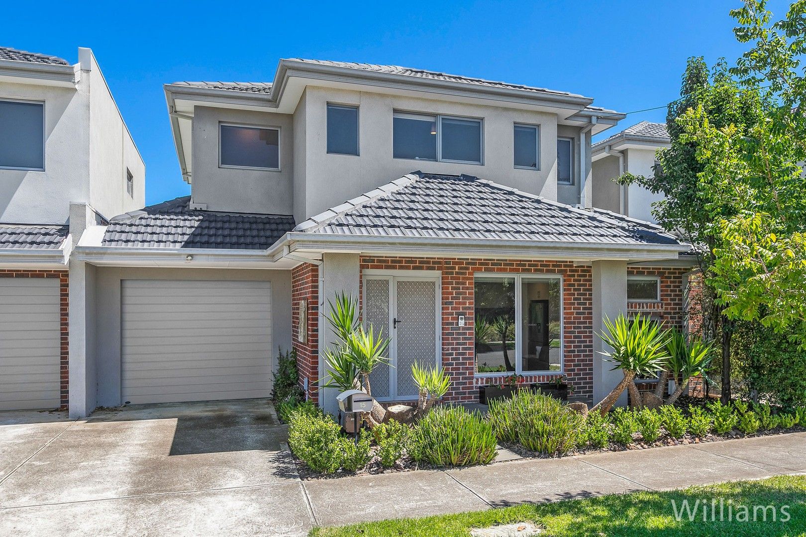 15 Farrington Avenue, Altona North VIC 3025, Image 0