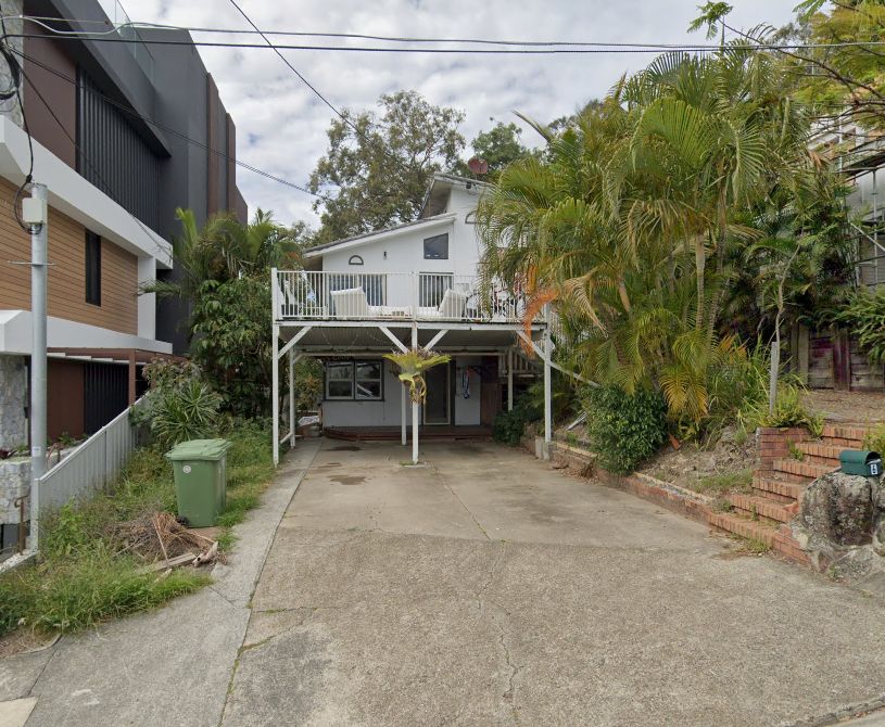 2 bedrooms House in 2/6 Brake Street BURLEIGH HEADS QLD, 4220