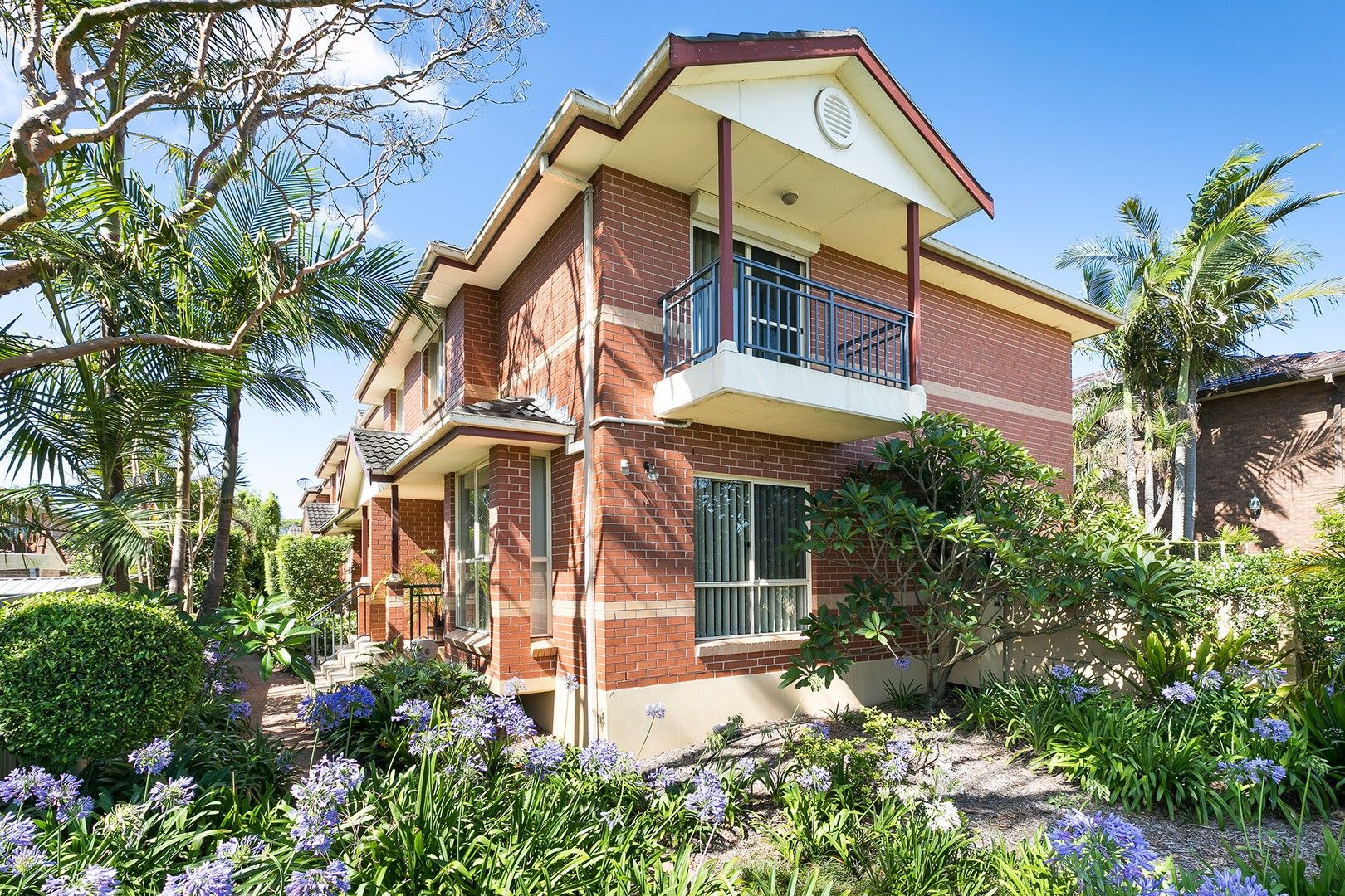 4 bedrooms Townhouse in 6/98 Kingsway WOOLOOWARE NSW, 2230
