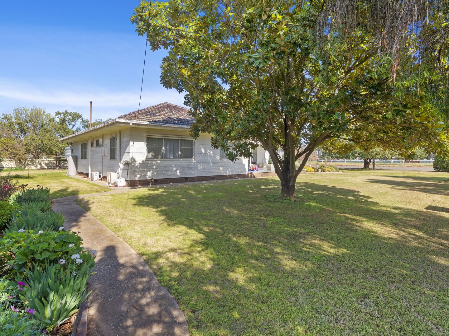 60-62 Coreen Street, Jerilderie NSW 2716, Image 1