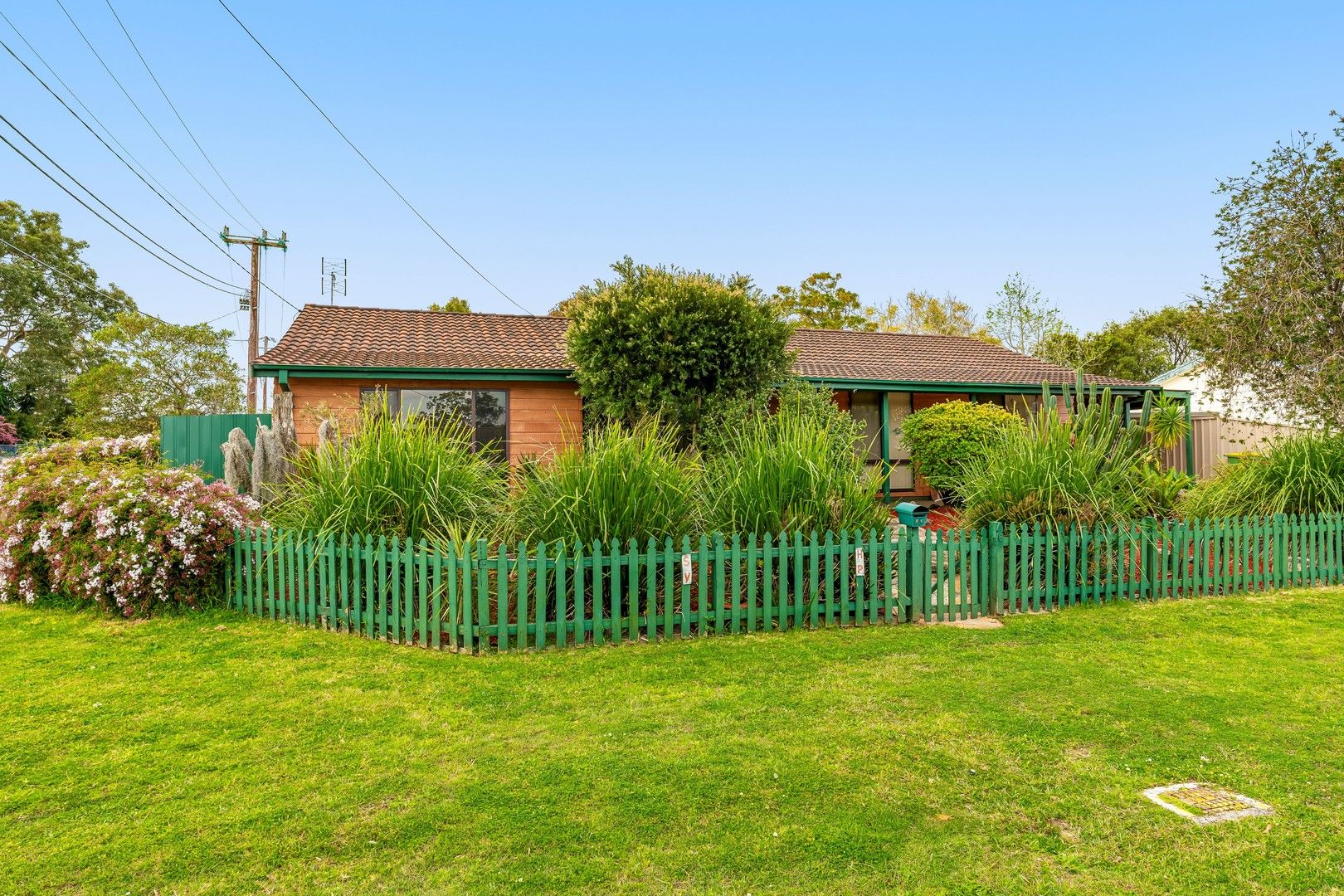 3 bedrooms House in 86 Pinehurst Way BLUE HAVEN NSW, 2262