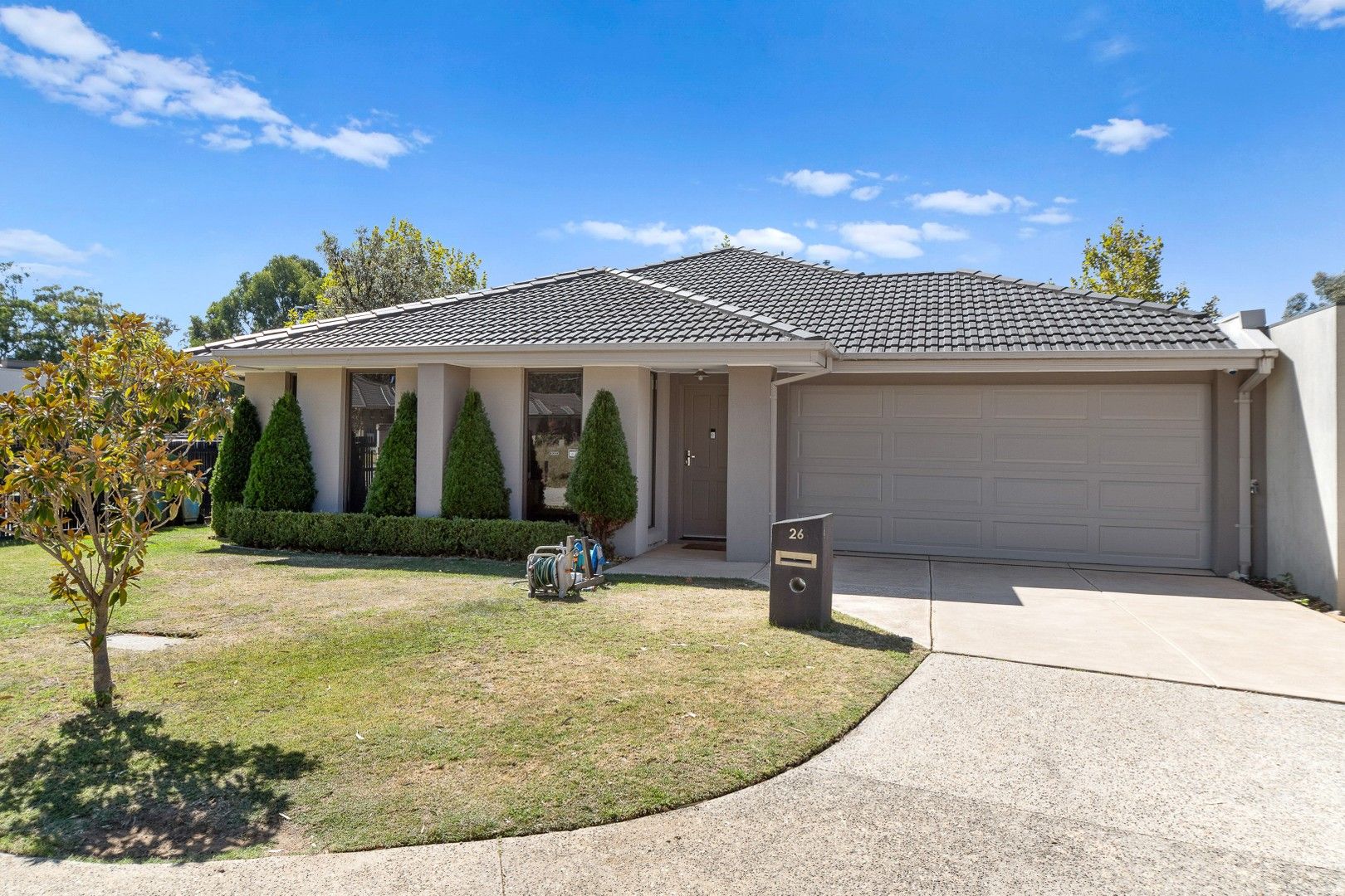 4 bedrooms House in 26 Jardine Court SANDHURST VIC, 3977