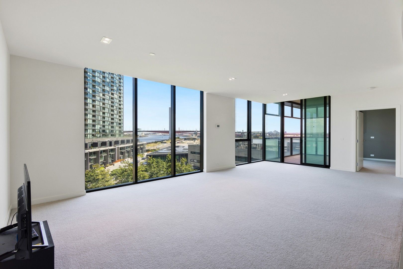 2 bedrooms Apartment / Unit / Flat in 503/9 Waterside Place DOCKLANDS VIC, 3008