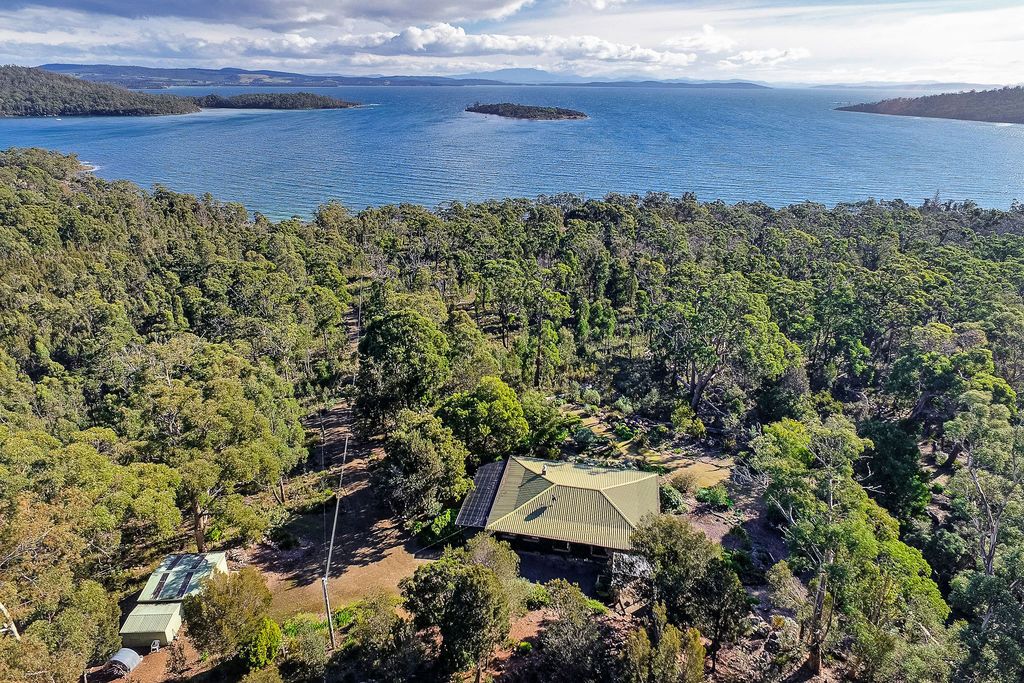 5631 Arthur Highway, Eaglehawk Neck TAS 7179, Image 0