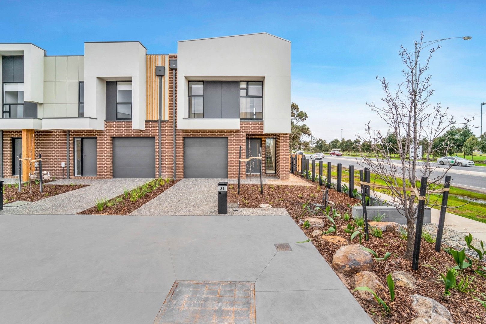 3 bedrooms House in 31 Chameleon Terrace POINT COOK VIC, 3030