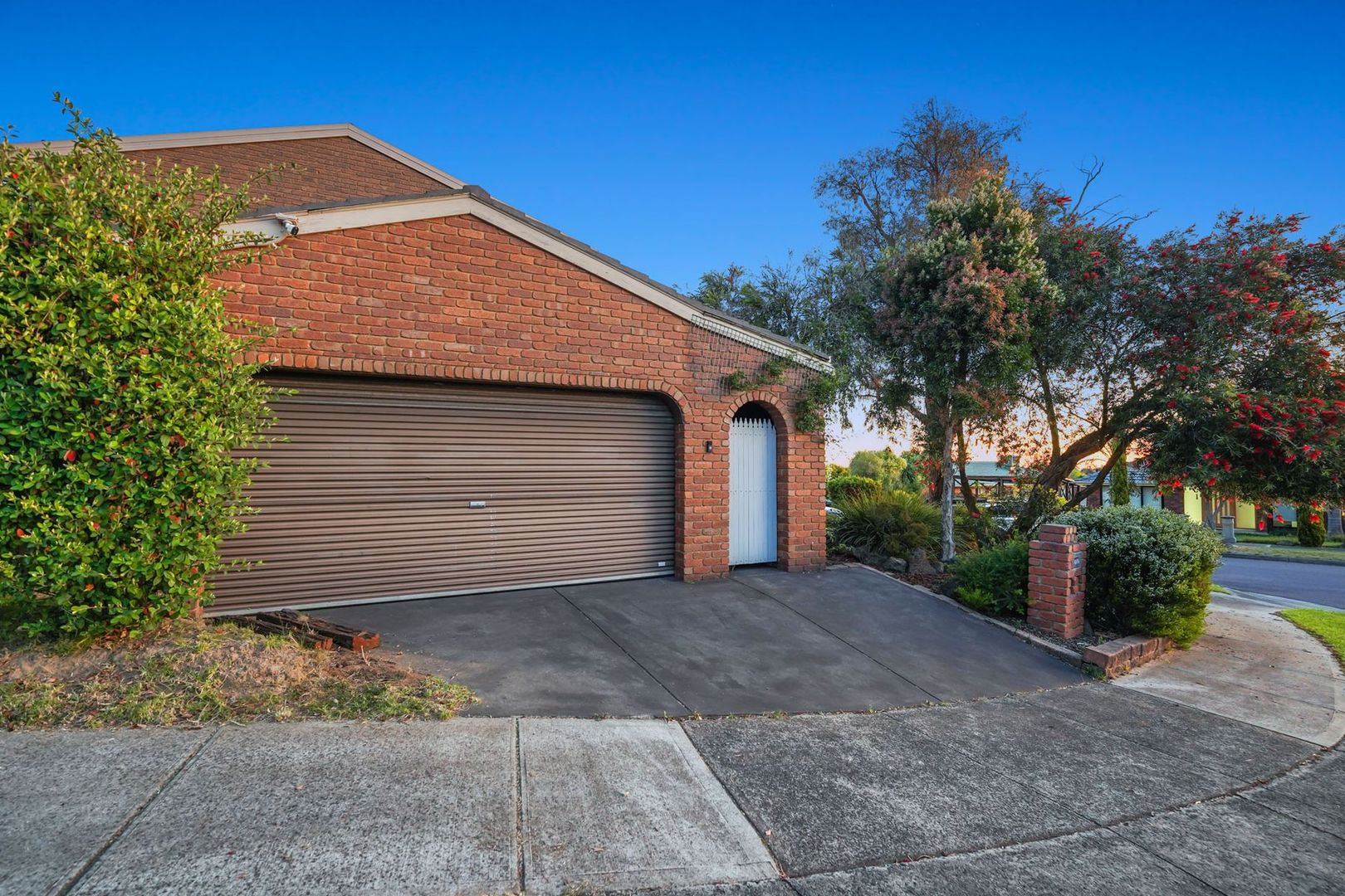 6 Legg Court, Endeavour Hills VIC 3802, Image 2