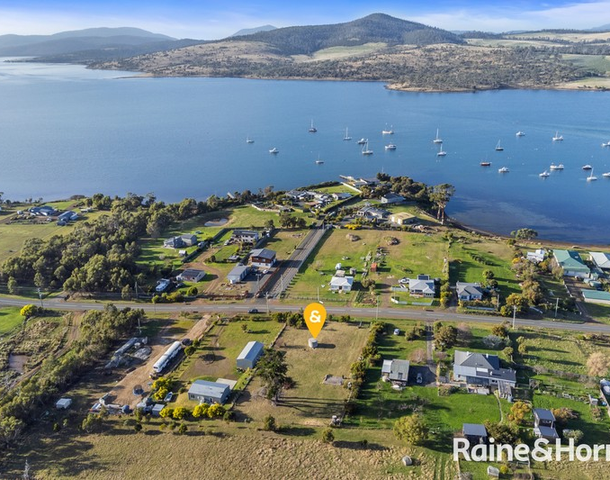 84 Arthur Highway, Dunalley TAS 7177