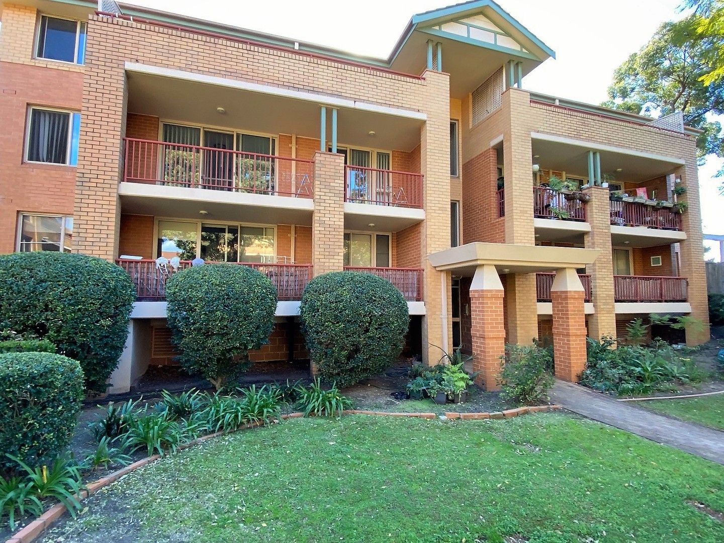 2 bedrooms Apartment / Unit / Flat in 4H/19-21 George Street NORTH STRATHFIELD NSW, 2137